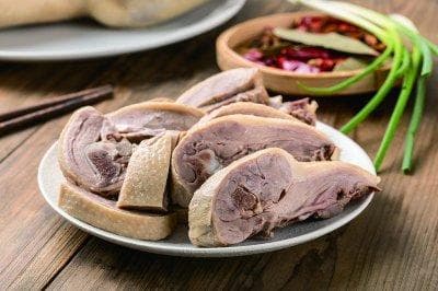 江苏南京：一顿年夜饭，味浓年更浓