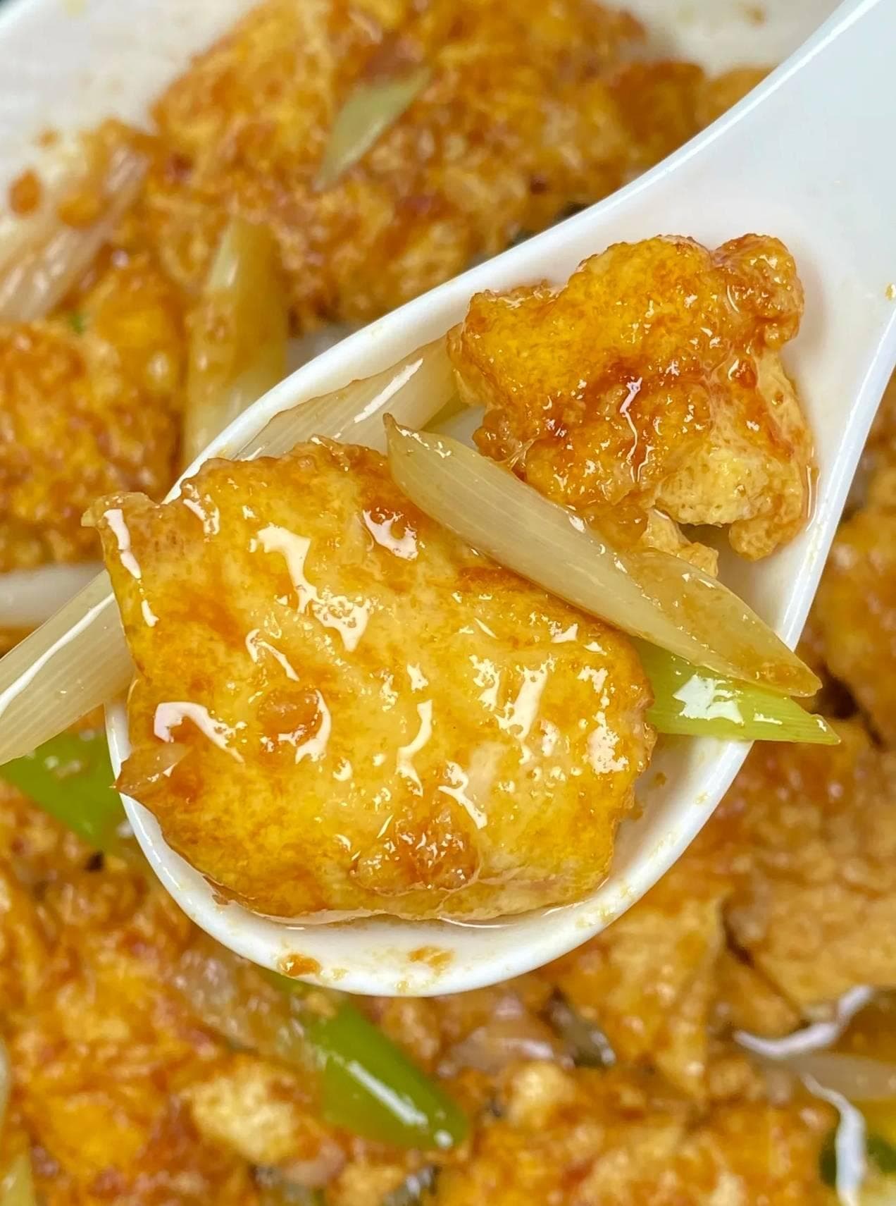 酱爆鸡蛋：一道简单美味的家常菜制作教程