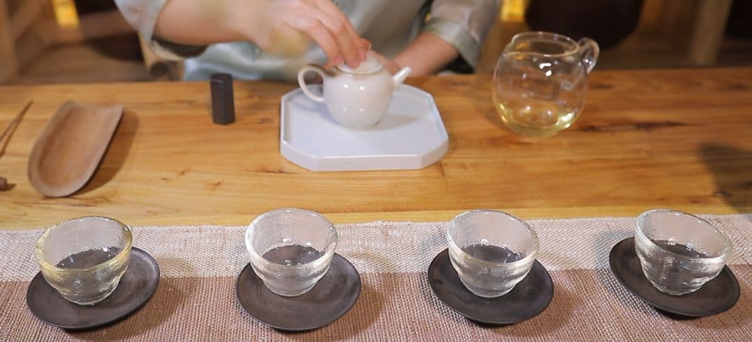 25个专业品茶术语，让你喝茶时气场全开！