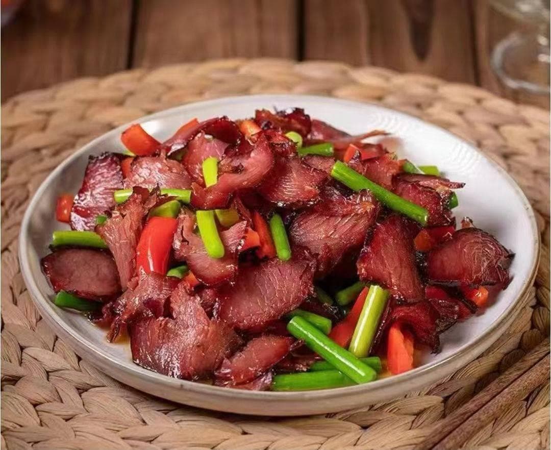 湘西腊肉：历史传承与美食记忆