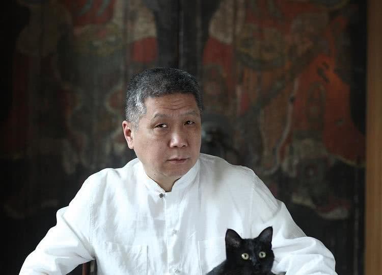 马未都：从工人到“京城第一收藏家”