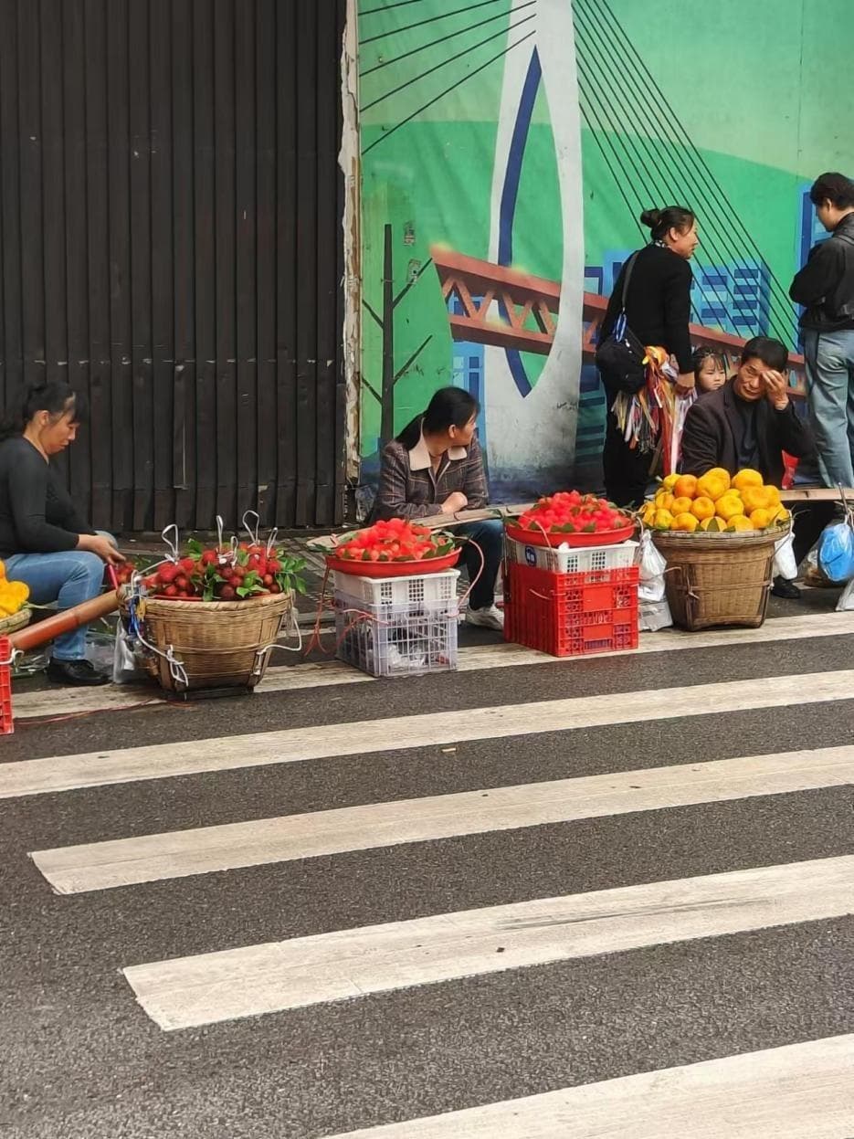 街边那些红彤彤的“哈儿果”到底是啥？