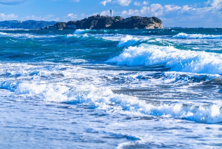 日本冲浪导览：从四国到冲绳的完美冲浪指南