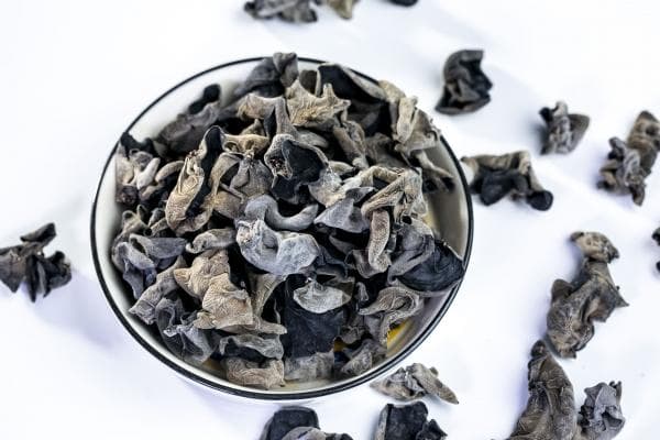 黑木耳吃多了有什么坏处？三种人不能吃木耳
