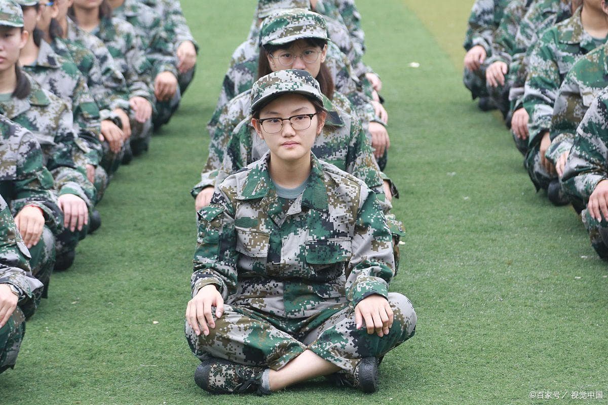 大学毕业后当兵享政策优惠，学业前途无忧，入伍方式灵活，优待政策多