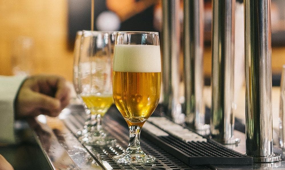 黄酒与白酒的健康对比：哪种酒更适合你？