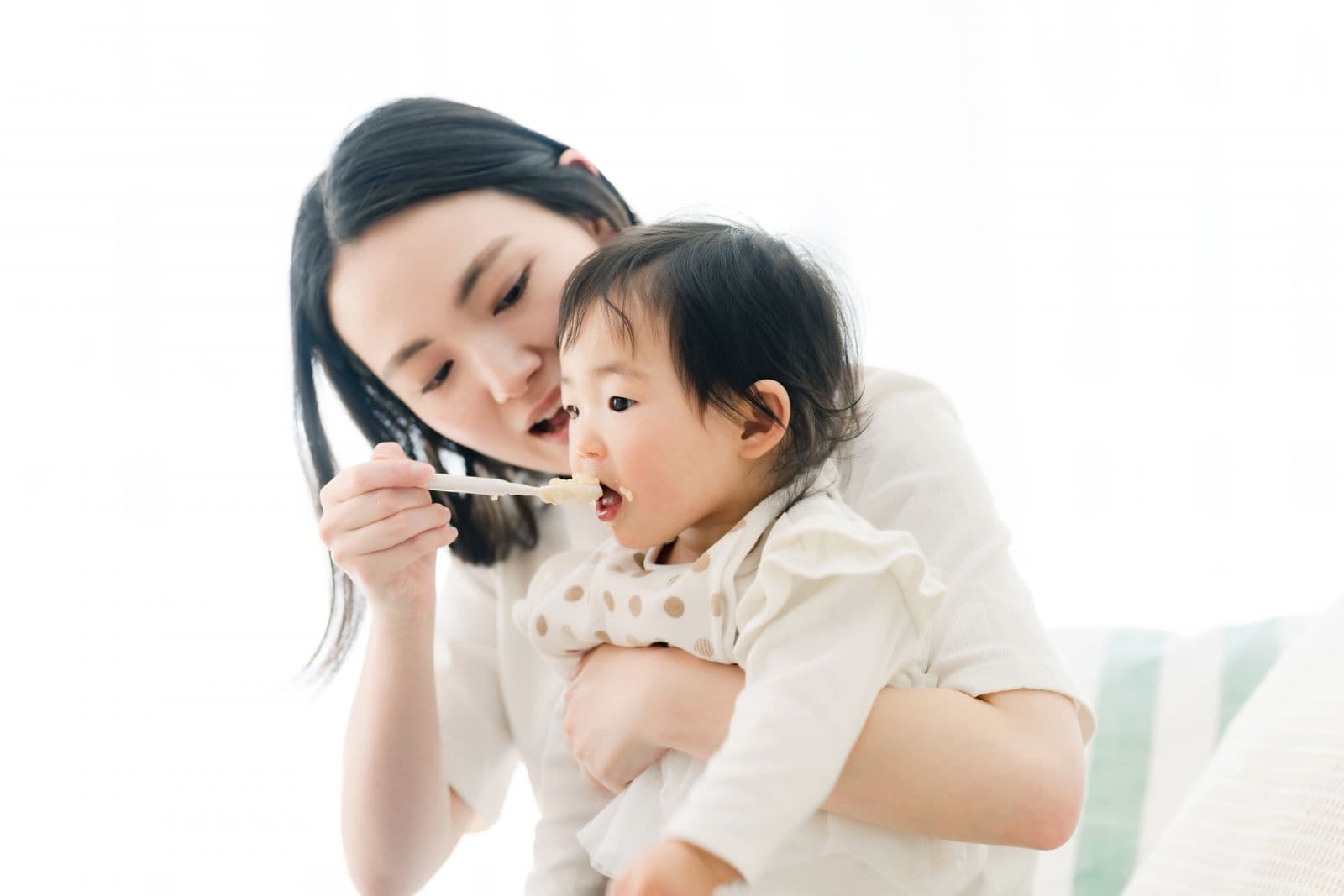 火龙果的营养价值与婴儿食谱：从8个月到1岁后的健康选择