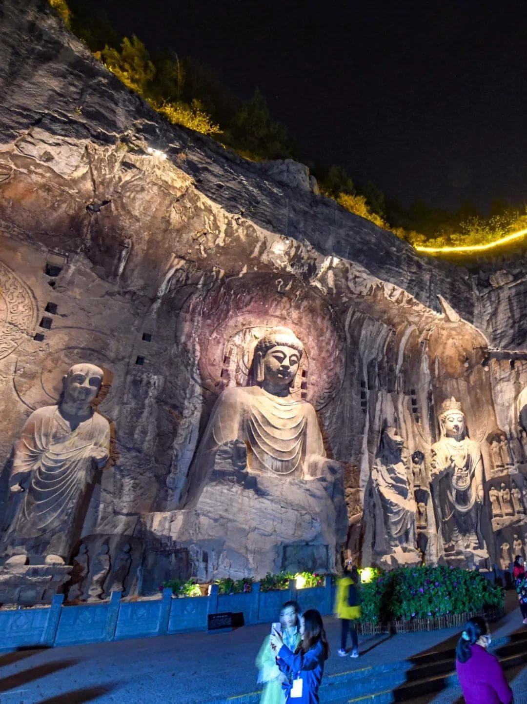 2025年洛阳牡丹文化节：以"花YOUNG洛阳城"为主题，打造沉浸式文旅体验