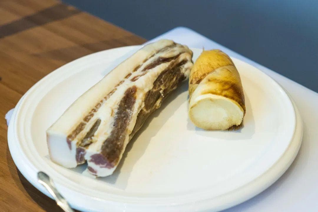 年味十足的家常菜：冬笋煸腊肉制作教程