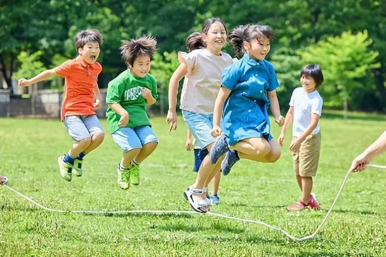 不过度保护：培养孩子独立性的重要性