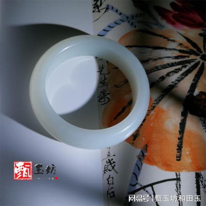 和田玉中不止有白玉，探寻和田玉的多彩世界