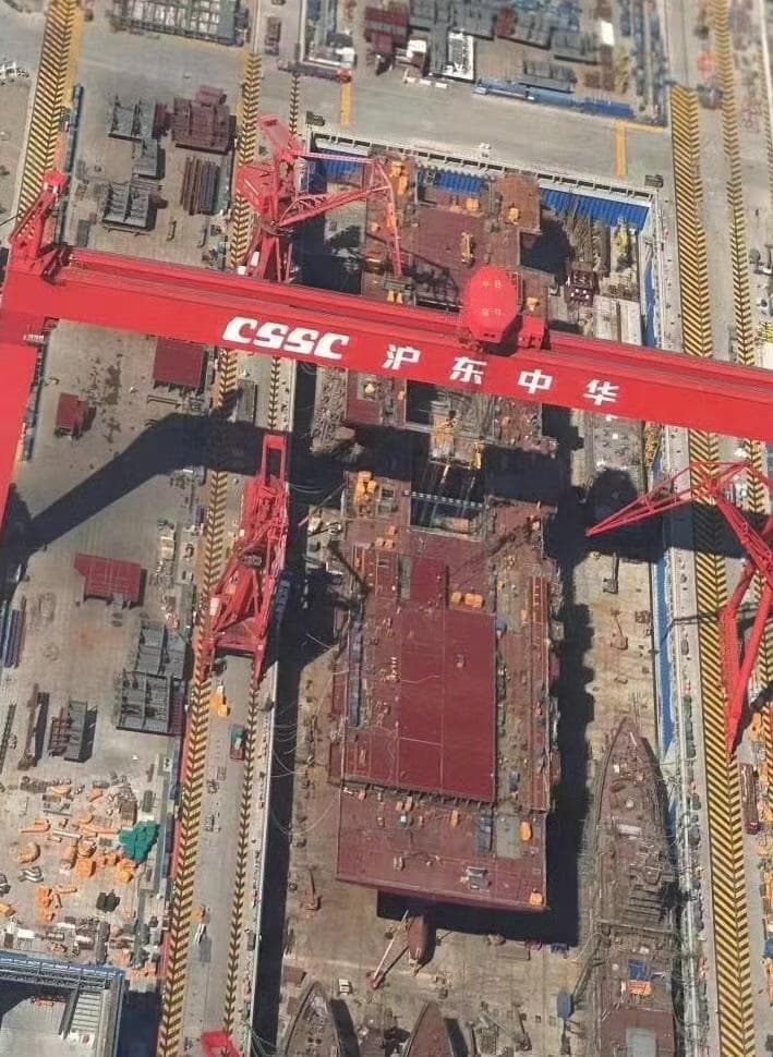 美媒称076“怪物两栖舰”，重点关注无人机航母属性