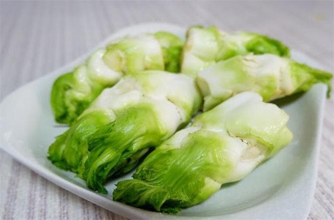 简单易做的白灼儿菜，清香鲜嫩有营养，儿菜白灼起来也是超好吃