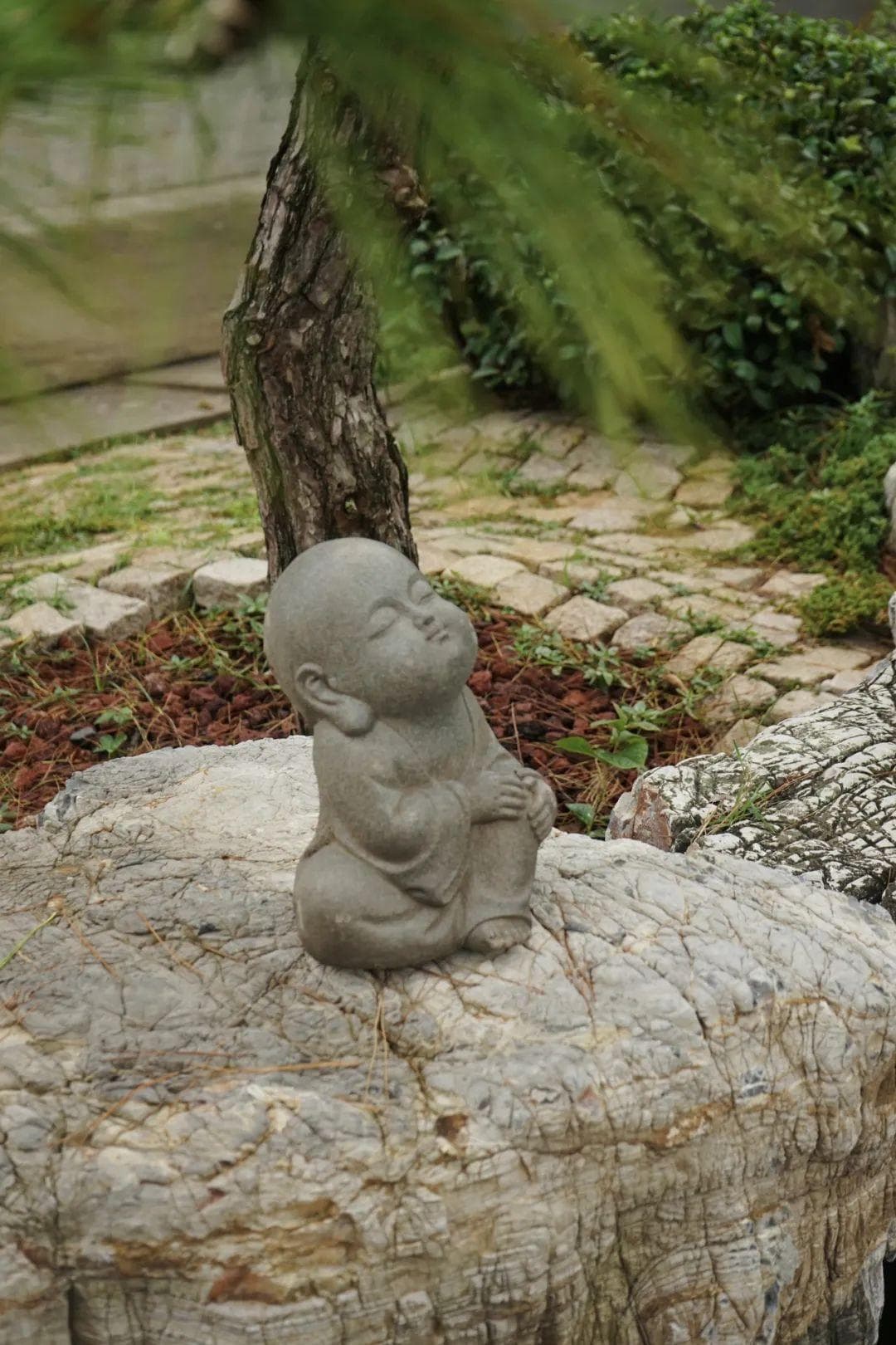 超美的现代风上海寺庙走红，听着风铃喝咖啡，年轻人找到心灵松弛感