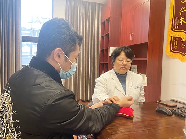 “4个穴位2个时辰” 专家教你睡好觉