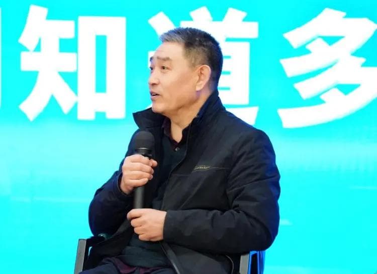 中国关工委副秘书长李国强：提升家庭数字素养，预防青少年手机沉迷