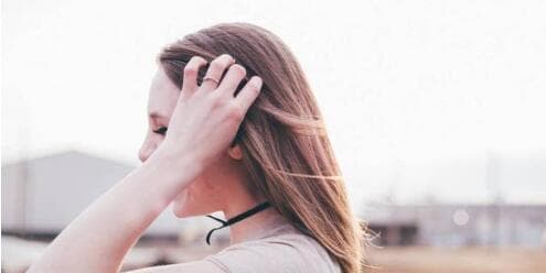 拉黑前女友是恨吗？解析分手后拉黑对方的心理原因与影响