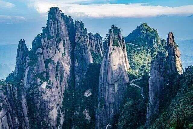 为什么黄山被称为天下第一奇山？