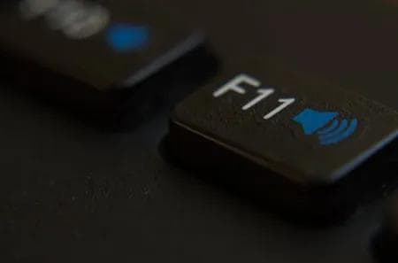 电脑恢复出厂设置怎么弄？让你的电脑焕然一新！