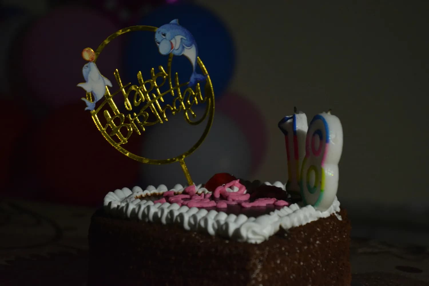 灰太狼生日引发全网狂欢：一部动画片的文化密码