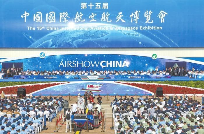 珠海航展规模创新高，先进装备展示显实力，中国航空航天重器闪亮登场
