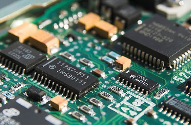 FPGA、CPLD、PLC、微处理器、微控制器与DSP的对比分析