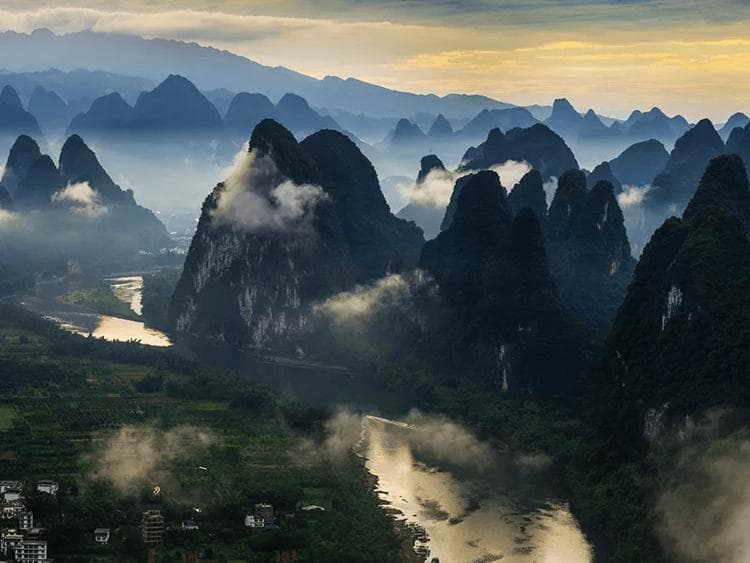 桂林旅游攻略：四日游最佳路线及十大必玩景点