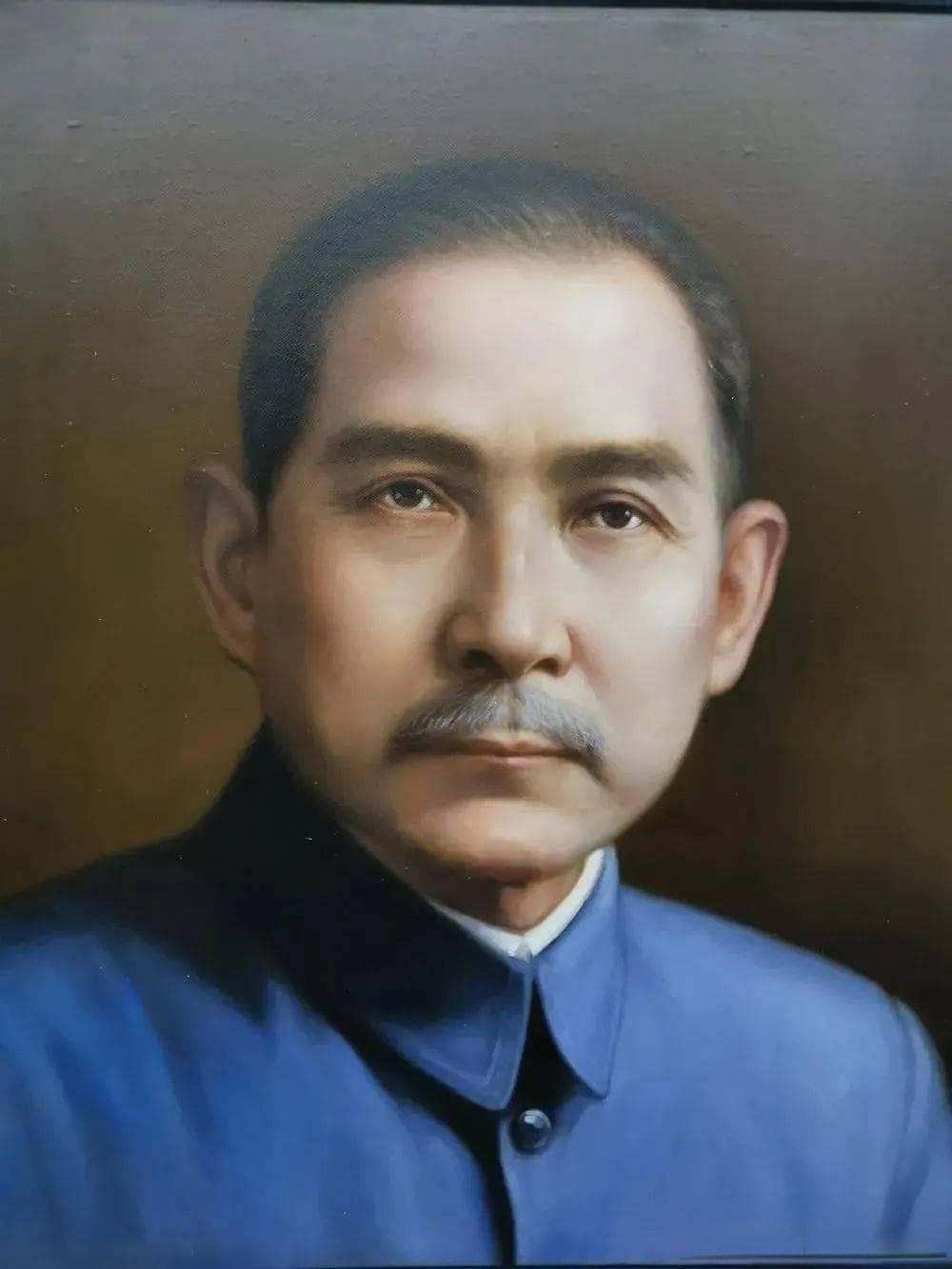 孙中山：创立三民主义，领导辛亥革命，开创民主共和新时代