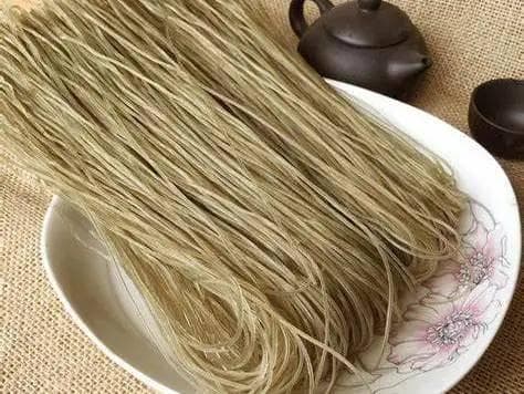 【康康课堂】揭开粉条的神秘面纱：什么是红薯粉条