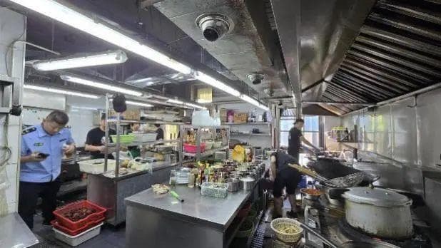 “鲍菇螺肉”主配料为“福寿螺”，到底能不能吃？