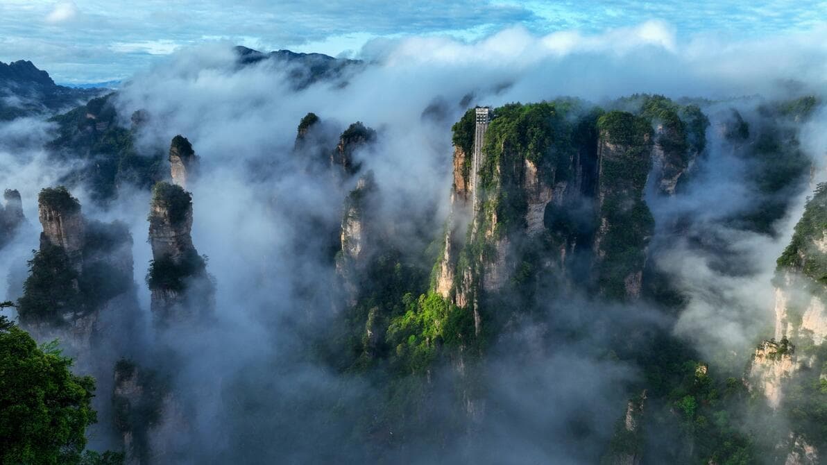湖南十大经典景区：自然奇观与人文古迹交相辉映