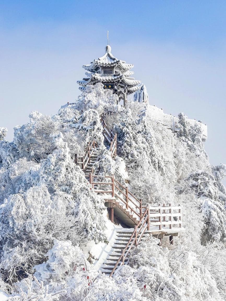 河南老君山：冬日宛如天宫！最佳游览时间、住宿、赏景攻略全解