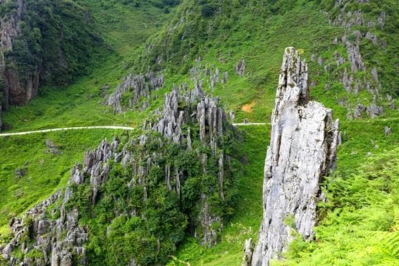 六盘水十大景点全攻略：从乌蒙草原到娘娘山，玩转中国凉都