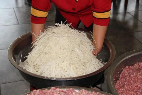 【早安云南·滇味】这碗饵丝“蒸”服你的味蕾了吗？