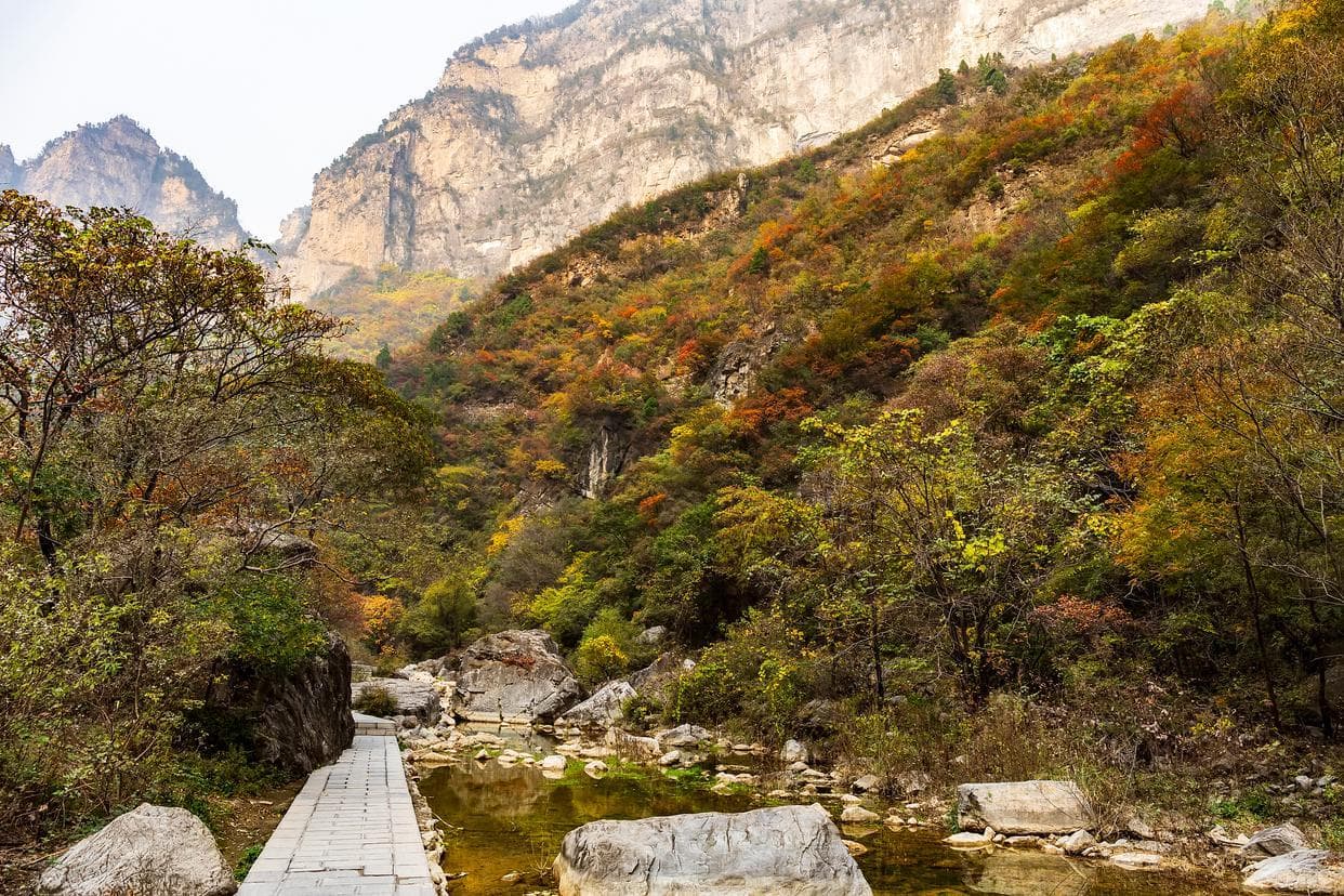 焦作市的太行山，秋天的山中探险如何感受自然的美丽？