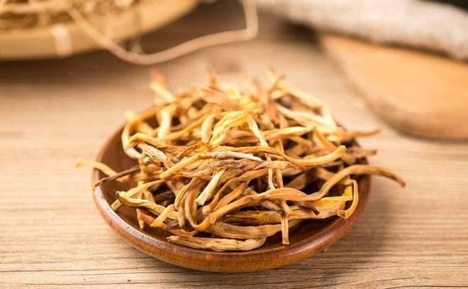 黄花菜种植秘籍：选地、育苗、管理、采收，一步不落全解析！