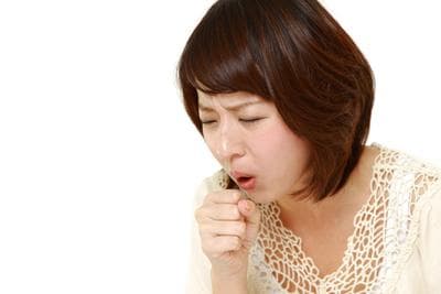 晨起发现吐血丝，这样应对最安全