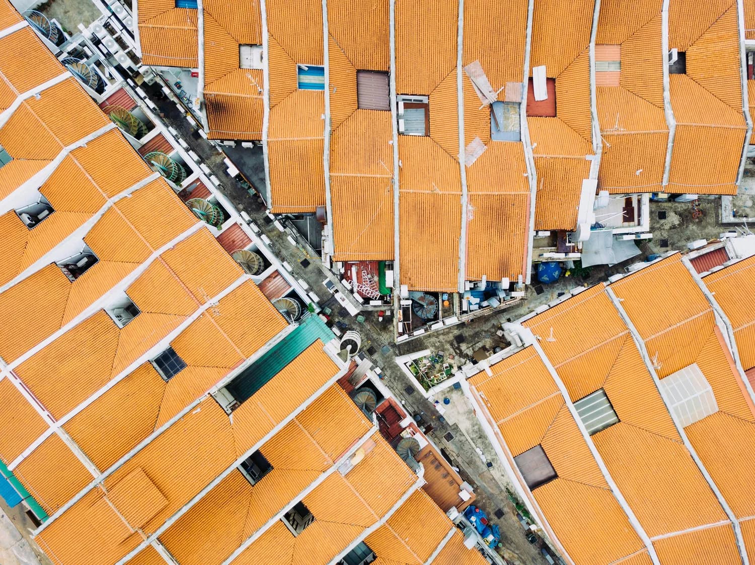 三门海景区：喀斯特地貌的水上天坑奇观