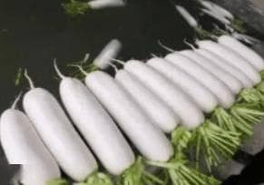 白萝卜虽好，但这4类人要少吃，医生提醒：食用需谨慎