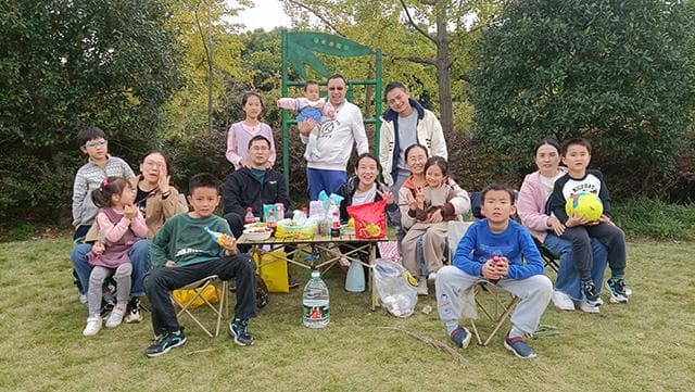 生育友好如何落地？多孩家庭：政策支持仍需加码