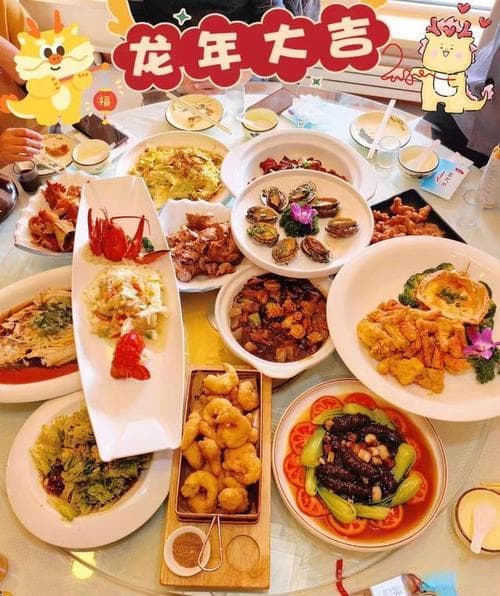 年夜饭作文怎么写？2024龙年年夜饭写作技巧及素材大全！
