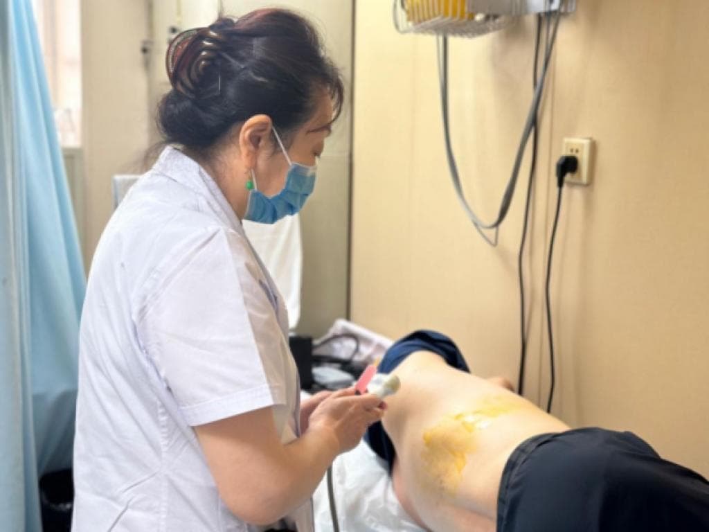 腰部像被火烧灼，有一种痛是“带状疱疹”！医生：“黄金时间”3天内就诊