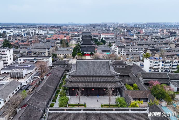 烟花三月下扬州：天宁寺古玩市场里的文化盛宴