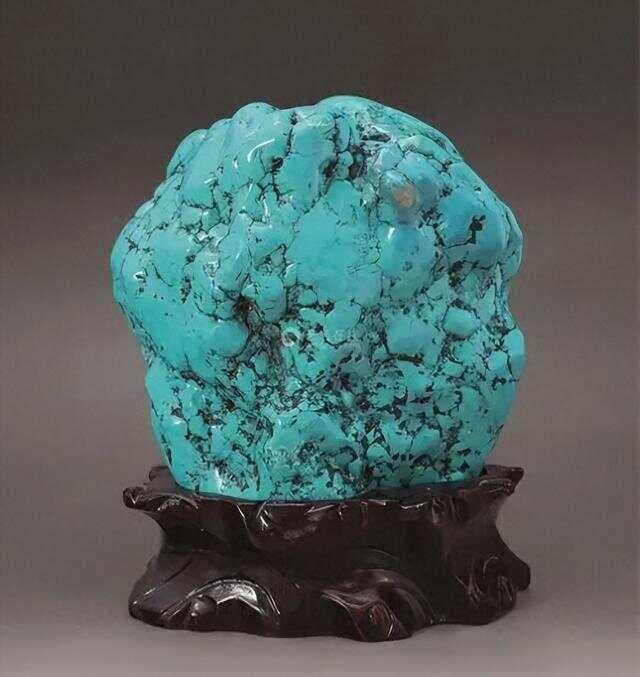 绿松石：从中国四大名玉到世界宝石珍品