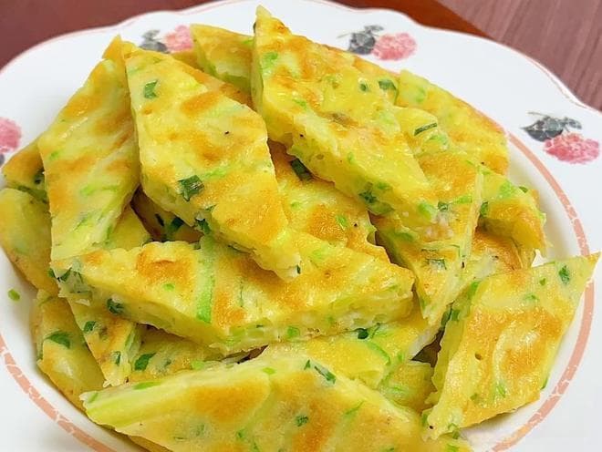 外Y白B患者做的菠菜鸡蛋饼，兰州南秋利主任：营养丰富还好吃
