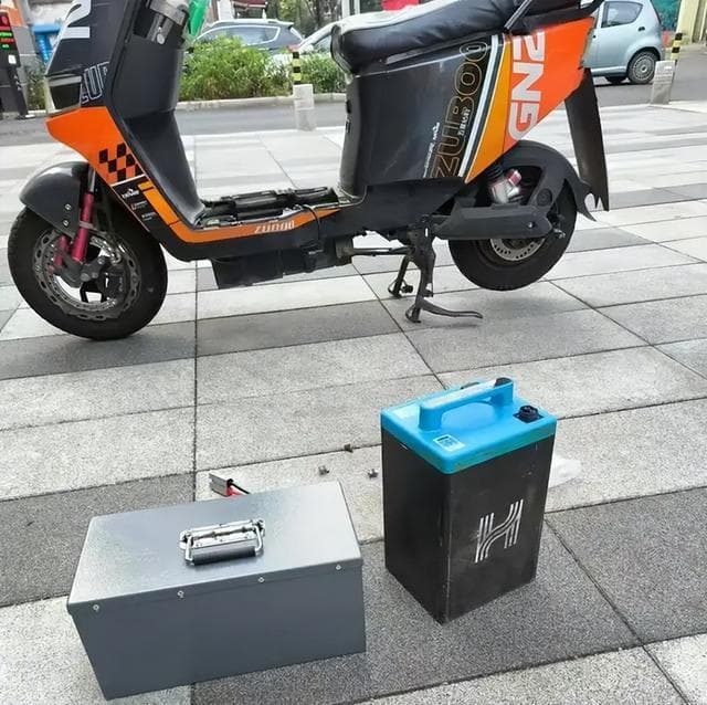 长途骑行电池怎么选？铅酸VS锂电五大维度实测对比