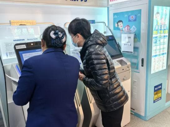 青岛第三代社保卡来了！10分钟办卡，还能刷公交