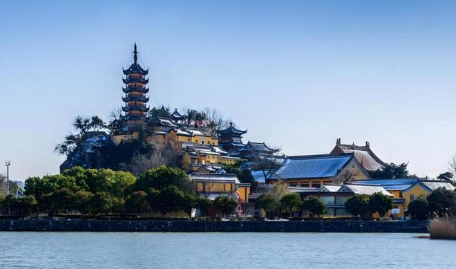 江阴旅游攻略：必去景点、美食与住宿推荐