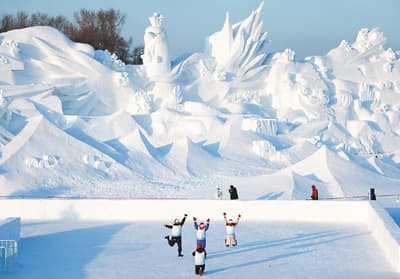 冰雪游释放“热效应”