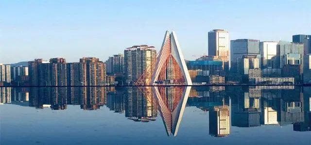 重庆、成都和西安，这三座“网红城市”，哪座城市最值得游玩呢？
